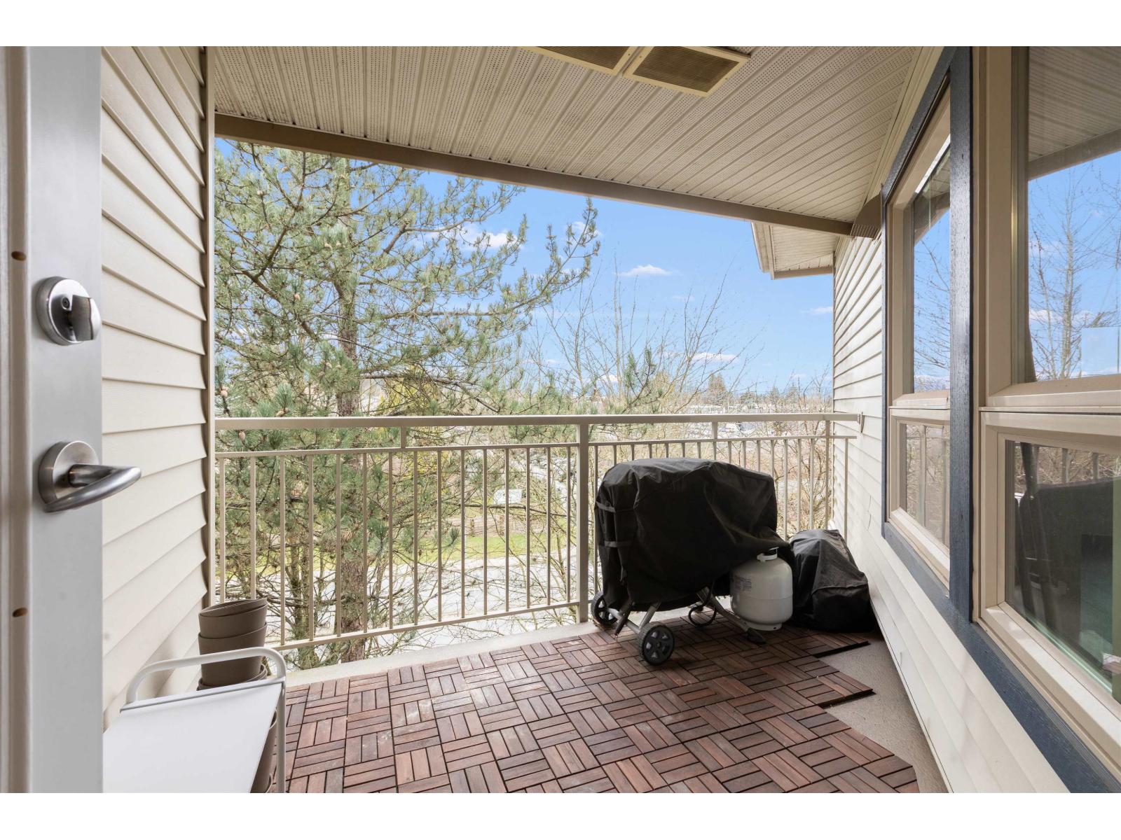 411 15210 Guilford Drive, Surrey, British Columbia  V3R 0X7 - Photo 22 - R3089894