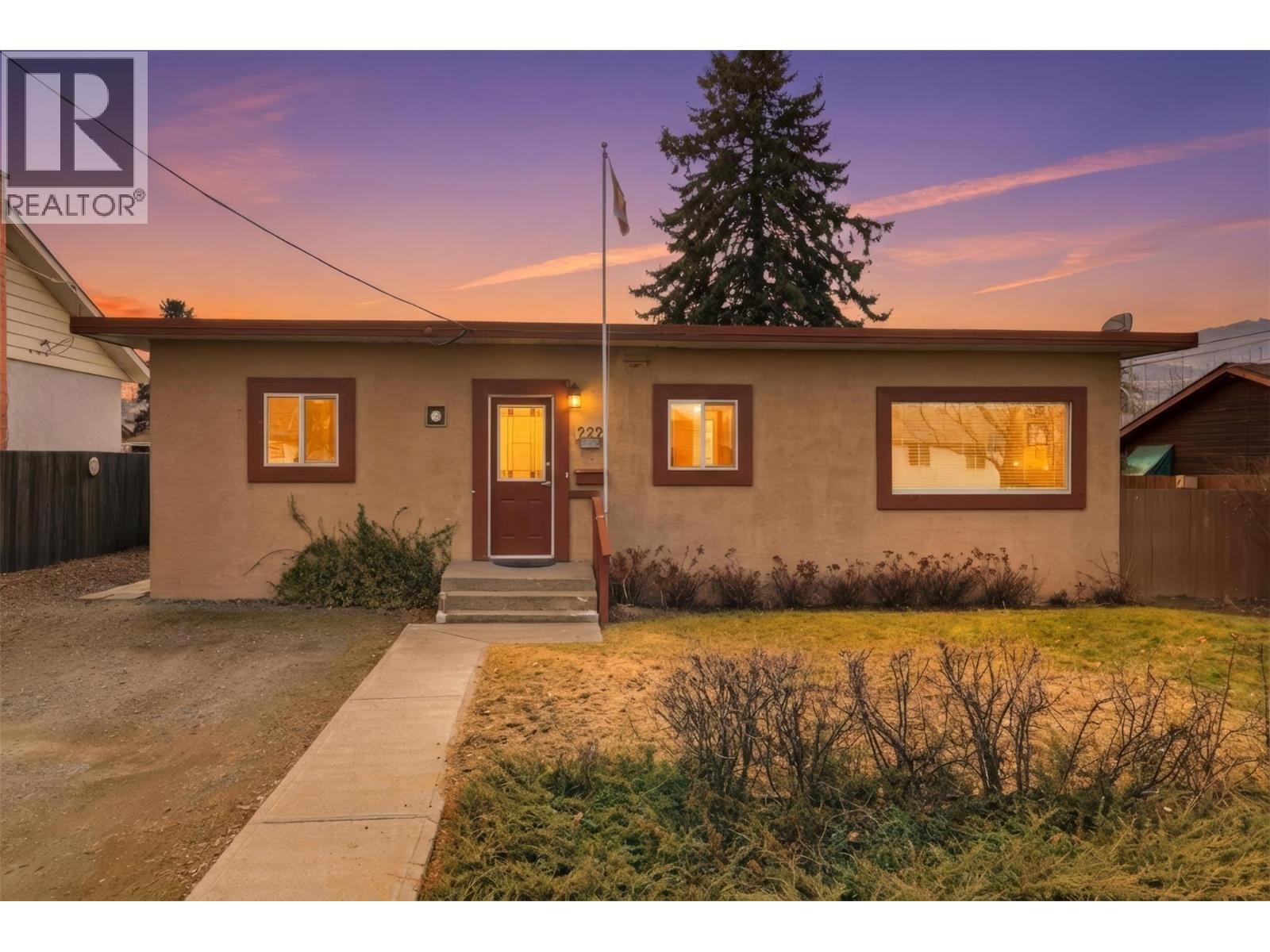 222 FORT Avenue, Kamloops, British Columbia