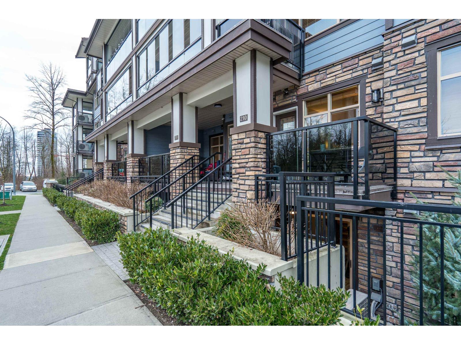 210 8526 202b Street, Langley, British Columbia  V2Y 3L3 - Photo 4 - R3089700