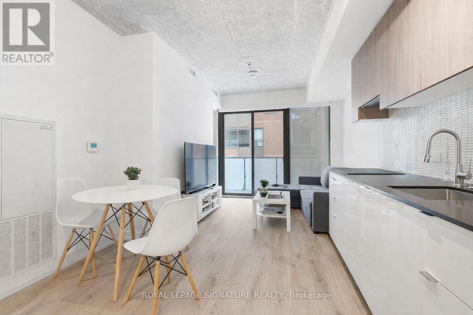 322 - 161 Roehampton Avenue, Toronto, Ontario  M4P 0C9 - Photo 1 - C12760054