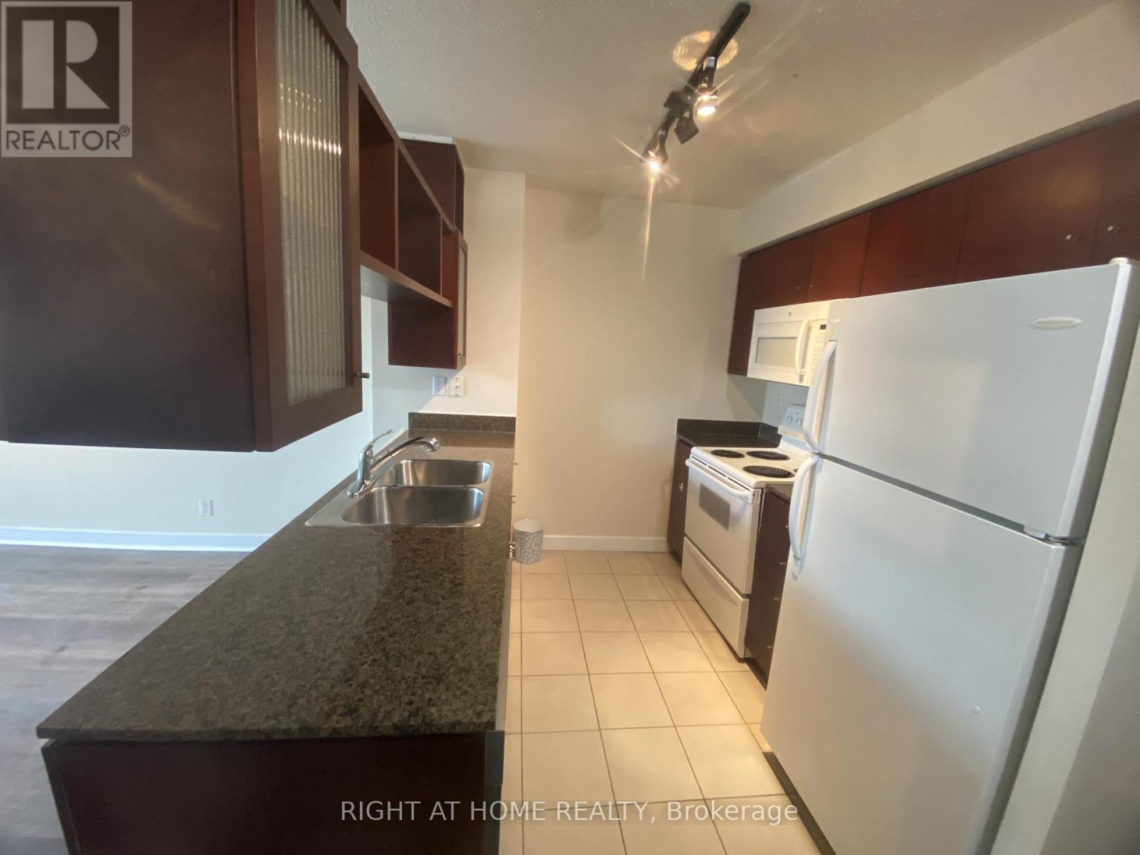 905 - 397 Front Street W, Toronto, Ontario  M5V 3S1 - Photo 5 - C12784632