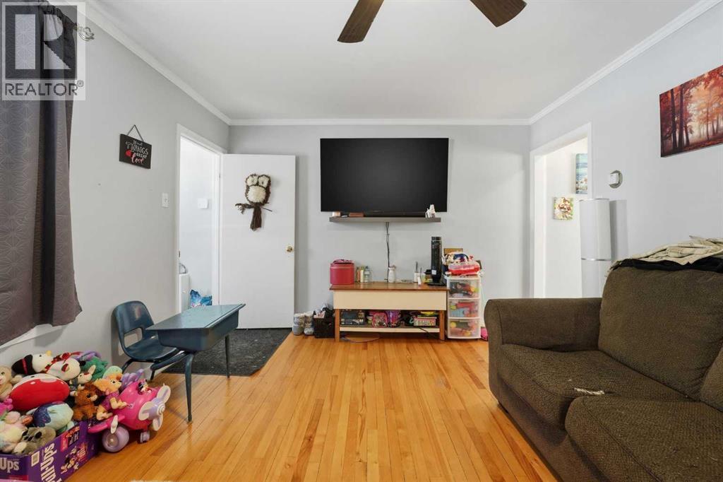 30 Poplar Crescent, Springbrook, Alberta  T4S 1V3 - Photo 14 - A2286320