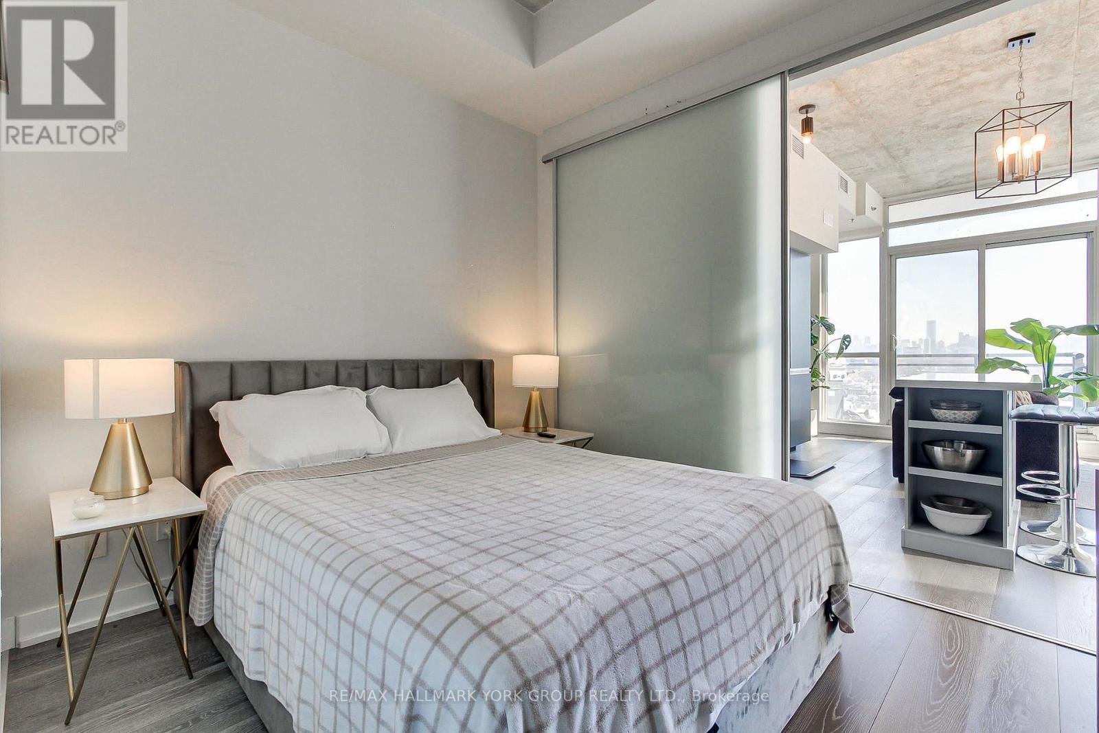 1103 - 20 Minowan Miikan Lane, Toronto, Ontario  M6J 0E5 - Photo 17 - C12788524