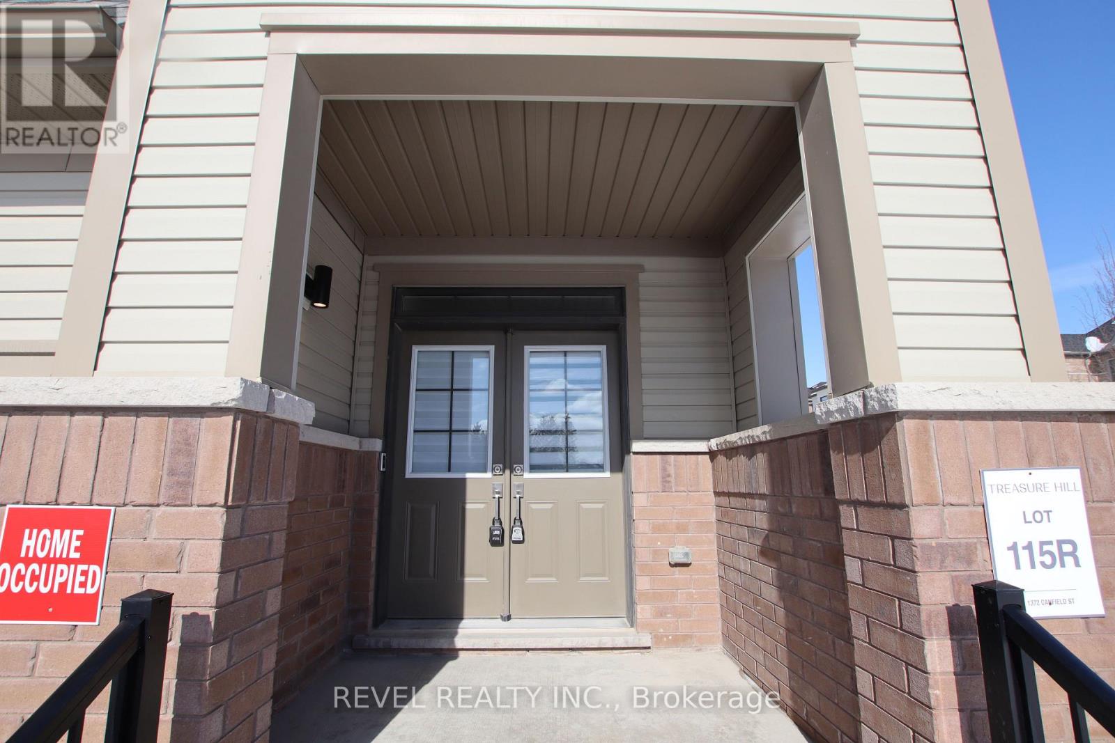 1372 Canfield Street, Oshawa, Ontario  L1H 0H4 - Photo 2 - E12788352