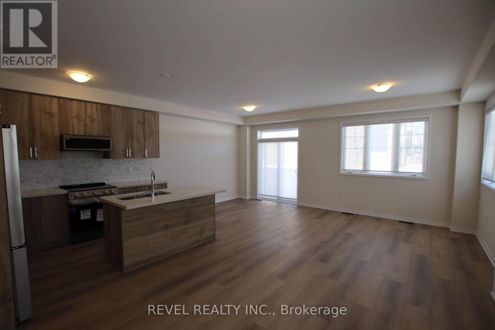 1372 Canfield Street, Oshawa, Ontario  L1H 0H4 - Photo 3 - E12788352