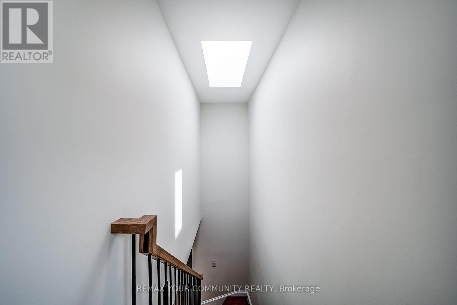 852 Sisler Avenue, Newmarket, Ontario  L3X 2V1 - Photo 11 - N12788342