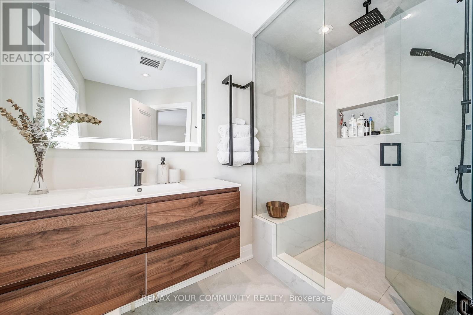 852 Sisler Avenue, Newmarket, Ontario  L3X 2V1 - Photo 14 - N12788342