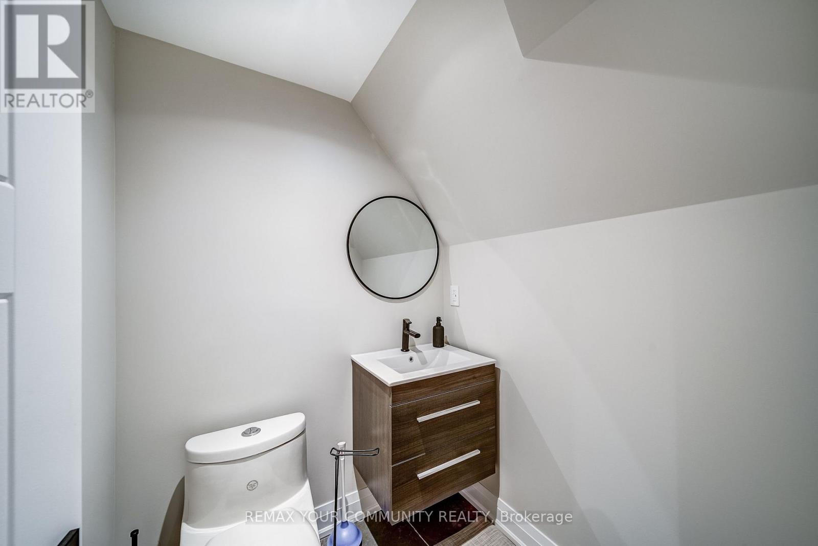 852 Sisler Avenue, Newmarket, Ontario  L3X 2V1 - Photo 22 - N12788342