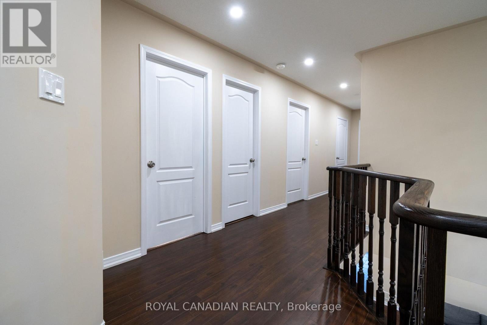 213 Richardson Crescent, Bradford West Gwillimbury, Ontario  L3Z 0R5 - Photo 19 - N12788424