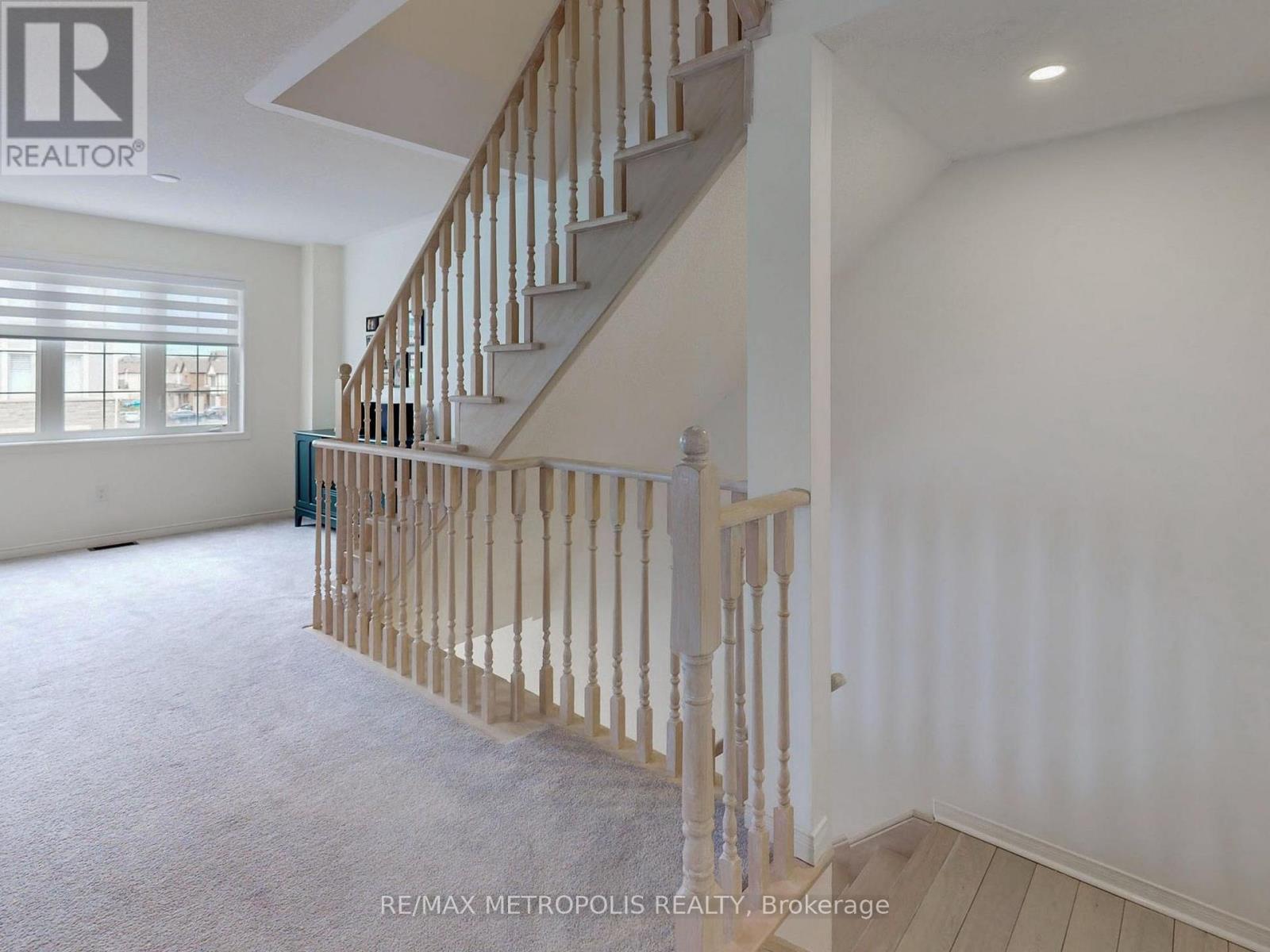 16 Hartney Drive, Richmond Hill, Ontario  L4S 0J8 - Photo 13 - N12788440