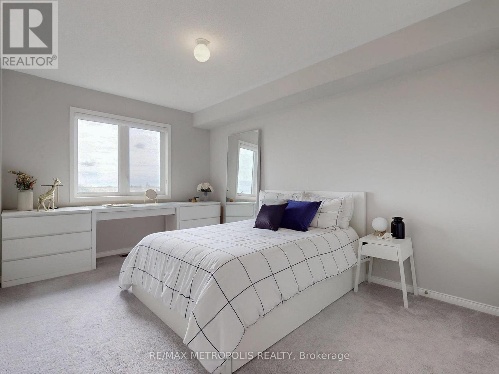 16 Hartney Drive, Richmond Hill, Ontario  L4S 0J8 - Photo 19 - N12788440