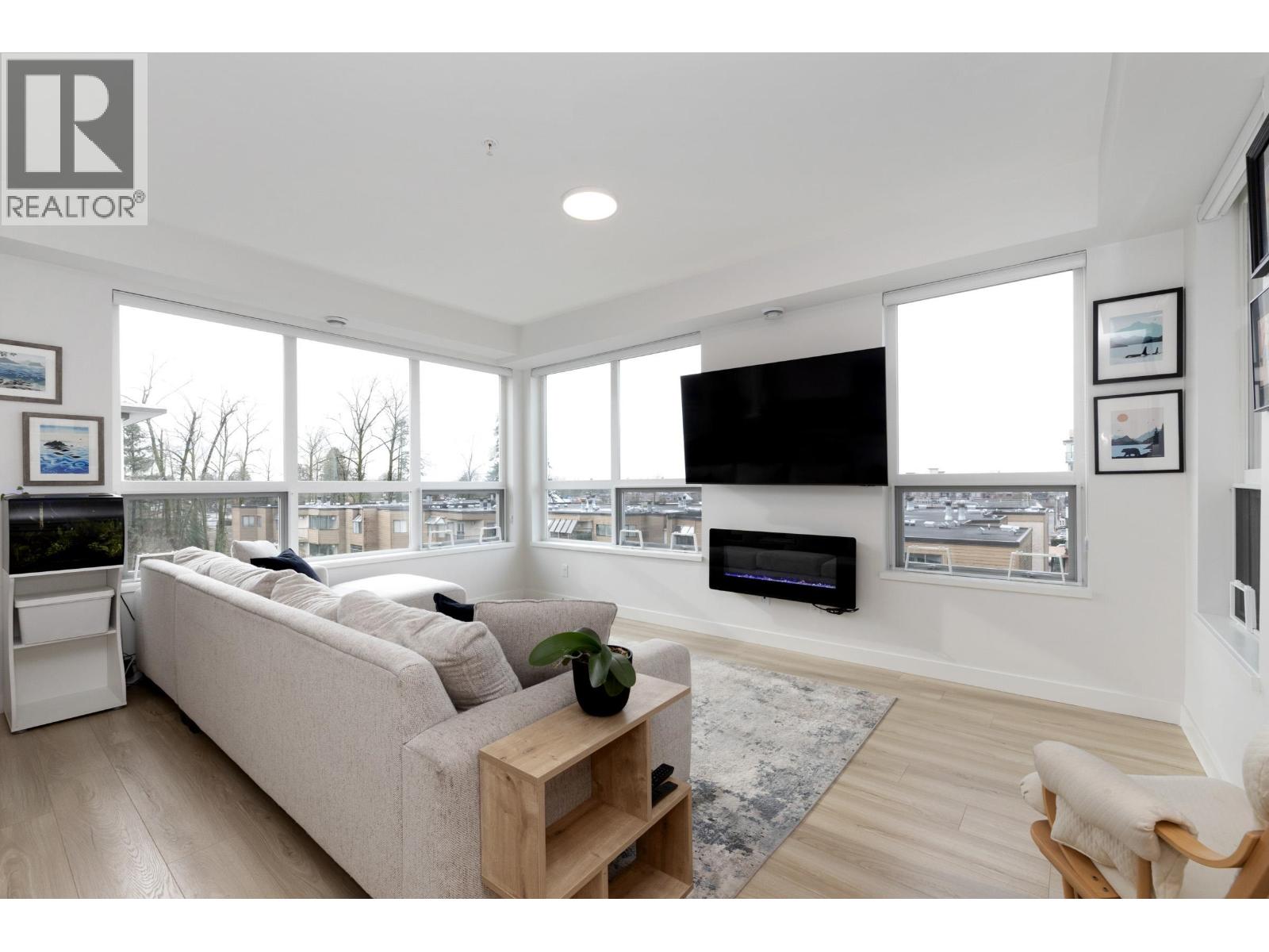 406 11913 BURNETT STREET, Maple Ridge, British Columbia