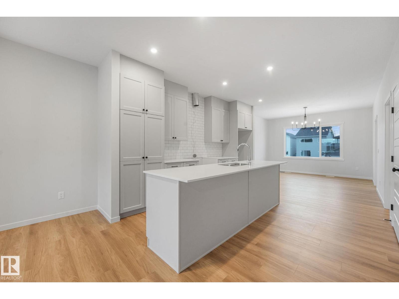 17323 6 St Ne Ne, Edmonton, Alberta  T5Y 4G2 - Photo 10 - E4473528