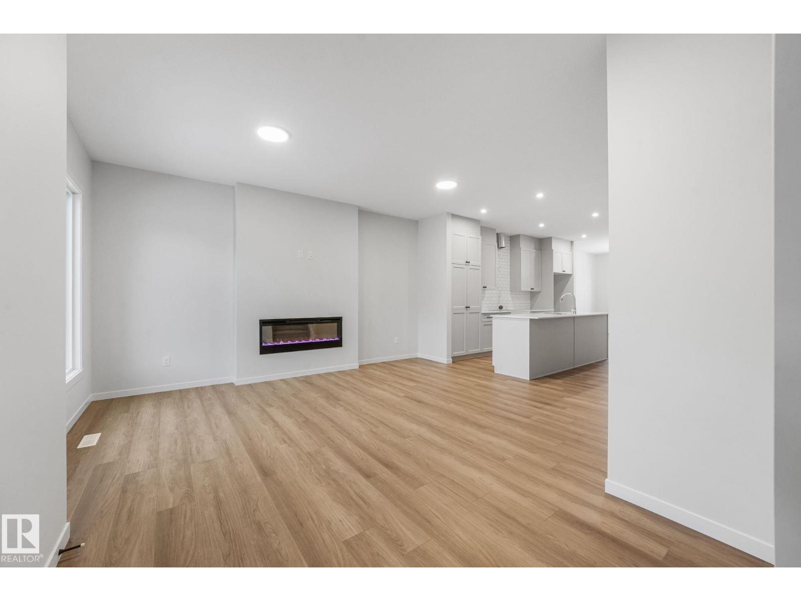 17323 6 St Ne Ne, Edmonton, Alberta  T5Y 4G2 - Photo 5 - E4473528