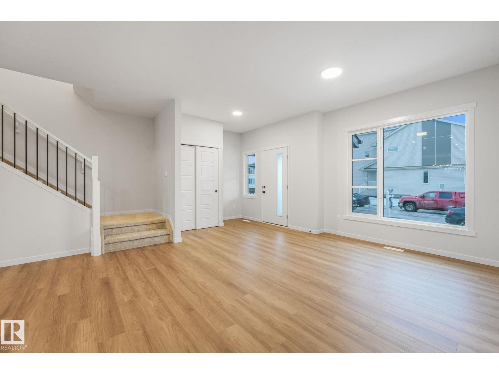 17323 6 St Ne Ne, Edmonton, Alberta  T5Y 4G2 - Photo 9 - E4473528