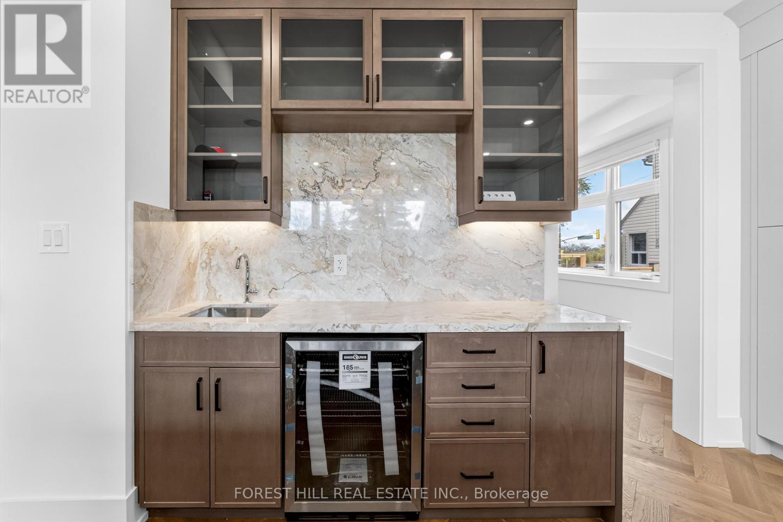 3474 JOAN DRIVE Mississauga (Fairview), ON L5B 1T5