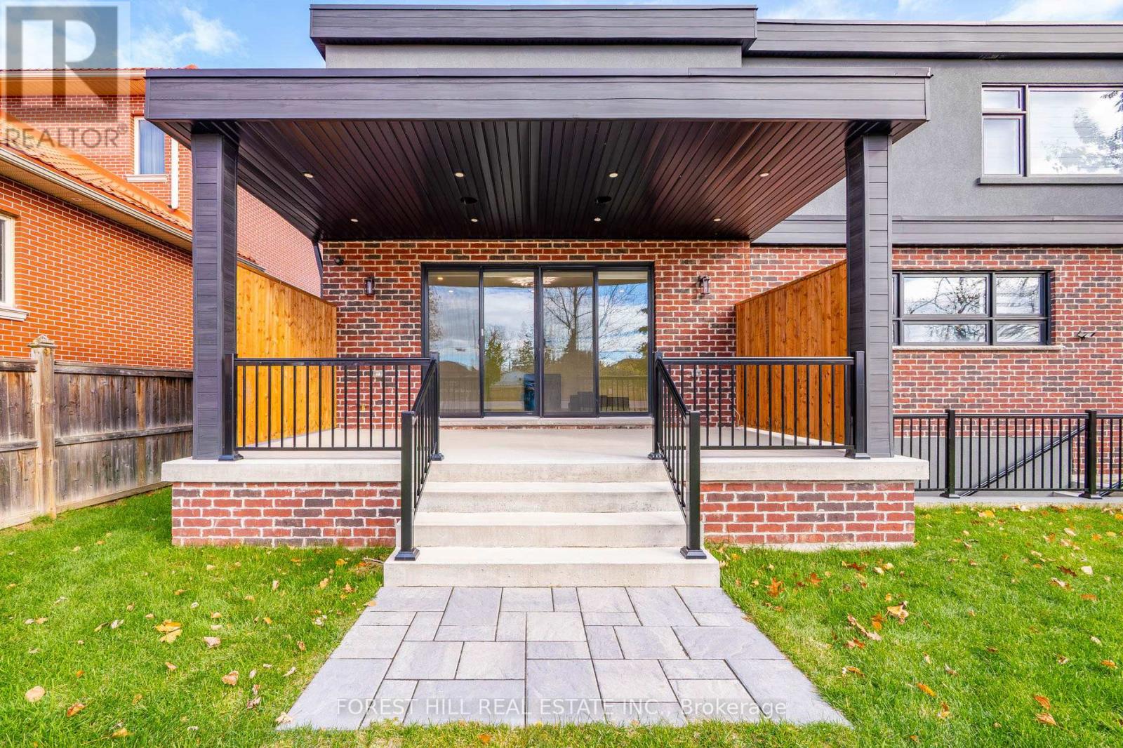 3474 JOAN DRIVE Mississauga (Fairview), ON L5B 1T5