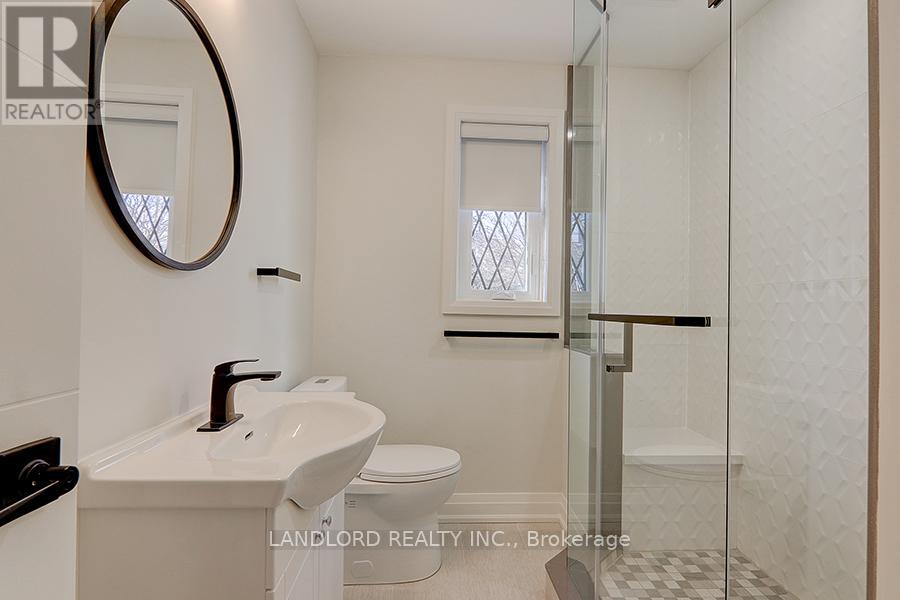 18 - 2520 Bloor Street W, Toronto, Ontario  M6S 1R8 - Photo 16 - W12788428