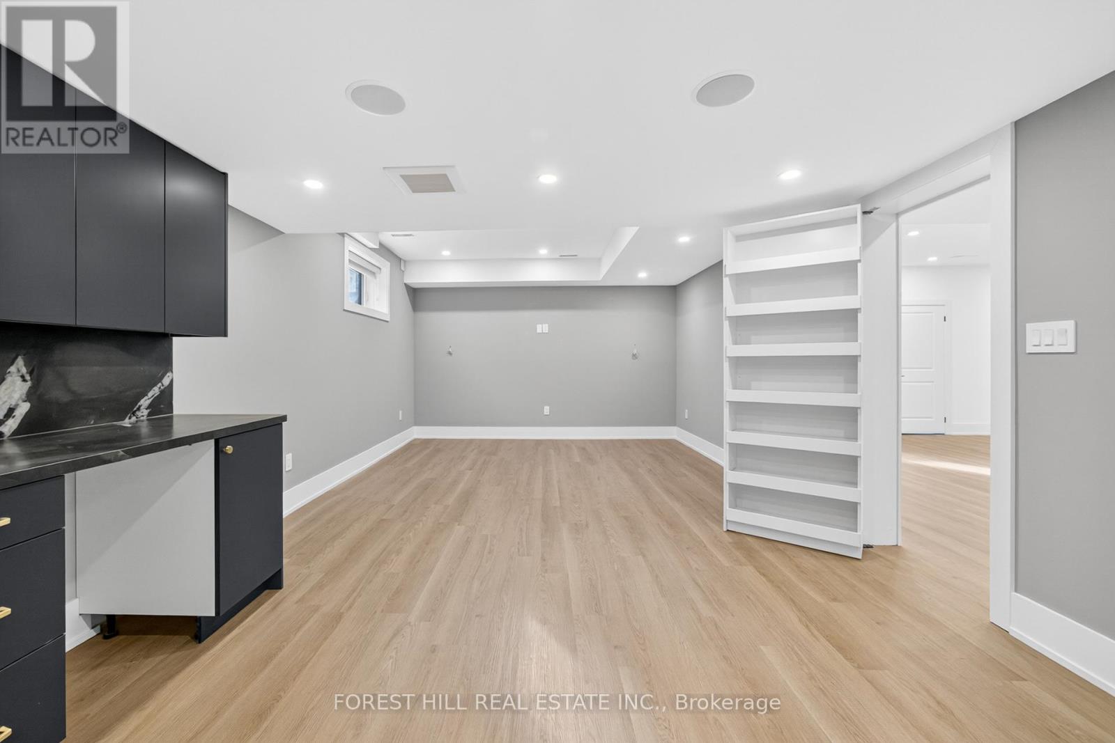 3474 Joan Drive, Mississauga, Ontario  L5B 1T5 - Photo 35 - W12788442