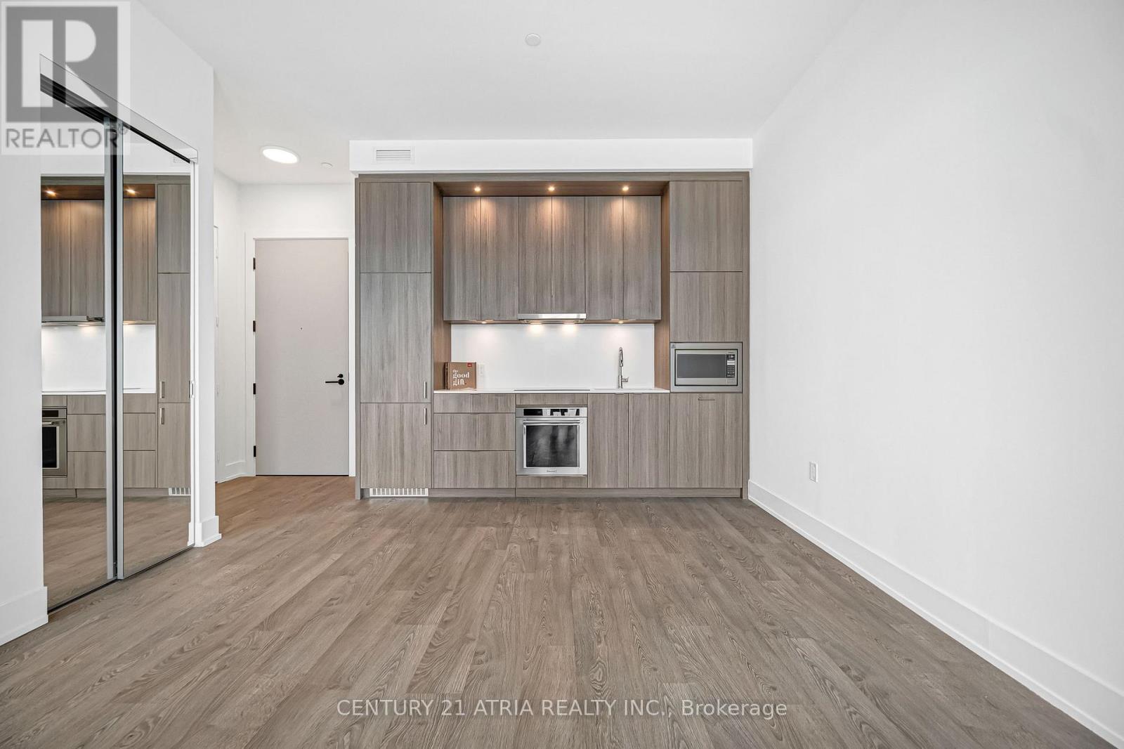 211 - 858 Dupont Street, Toronto, Ontario  M6G 0C1 - Photo 11 - W12788460