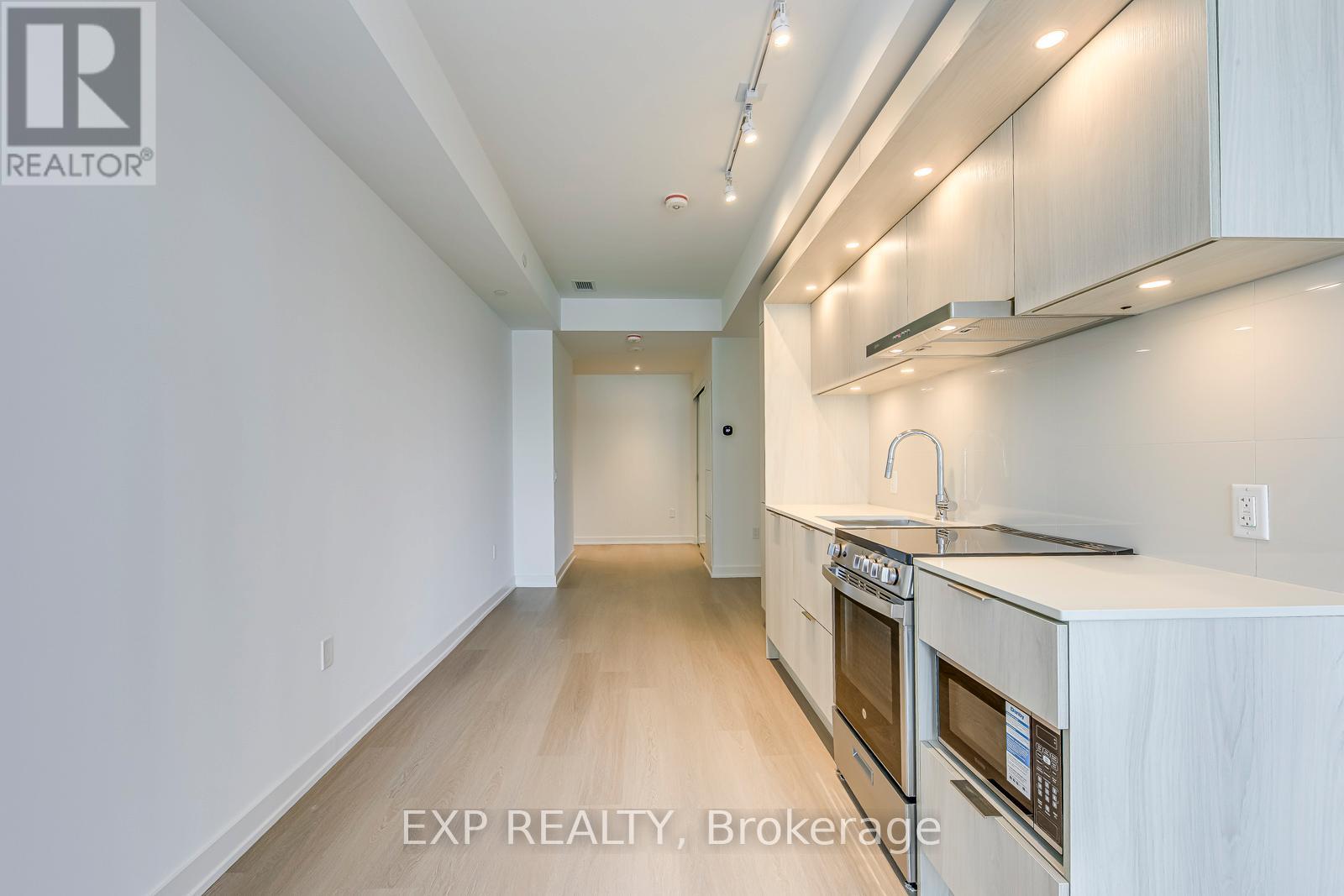 509 - 448 Burnhamthorpe Road W, Mississauga, Ontario  L5B 0R4 - Photo 13 - W12788504