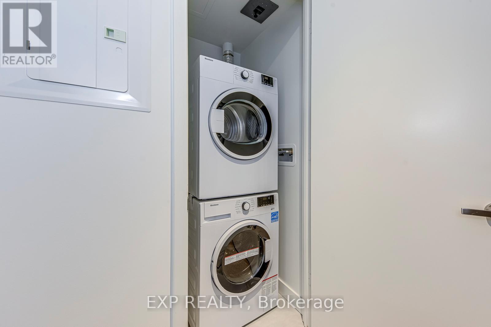 509 - 448 Burnhamthorpe Road W, Mississauga, Ontario  L5B 0R4 - Photo 23 - W12788504