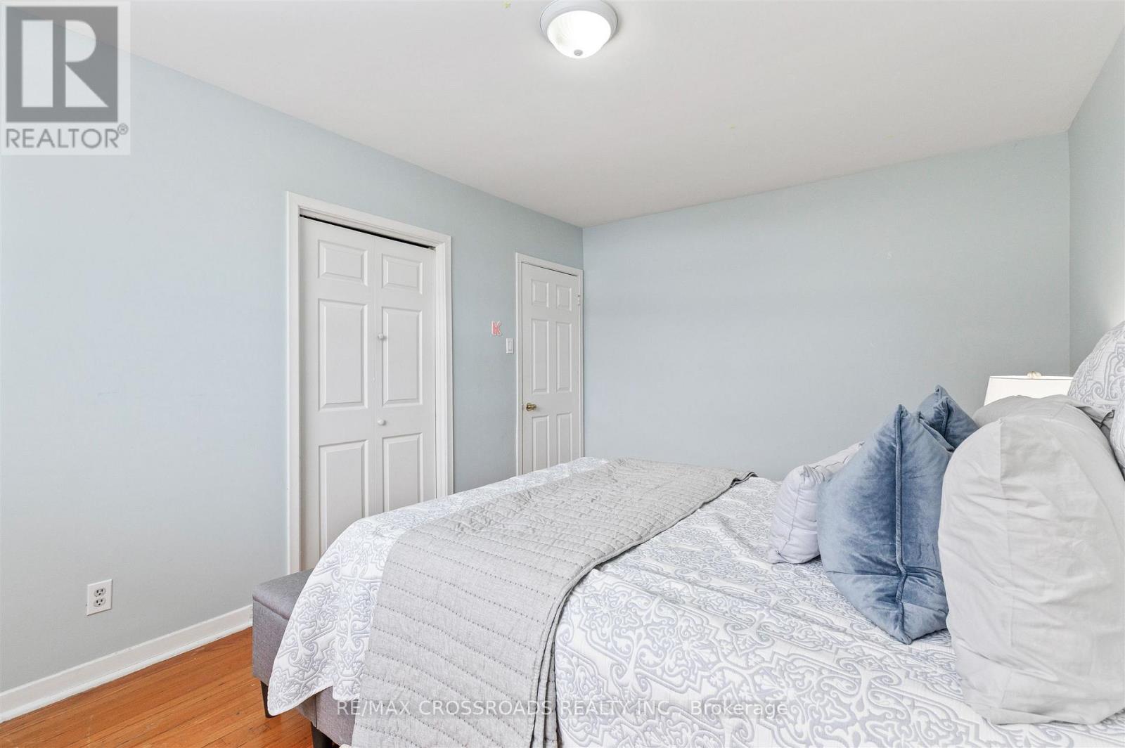 98 Willowridge Road, Toronto, Ontario  M9R 3Z4 - Photo 22 - W12788508