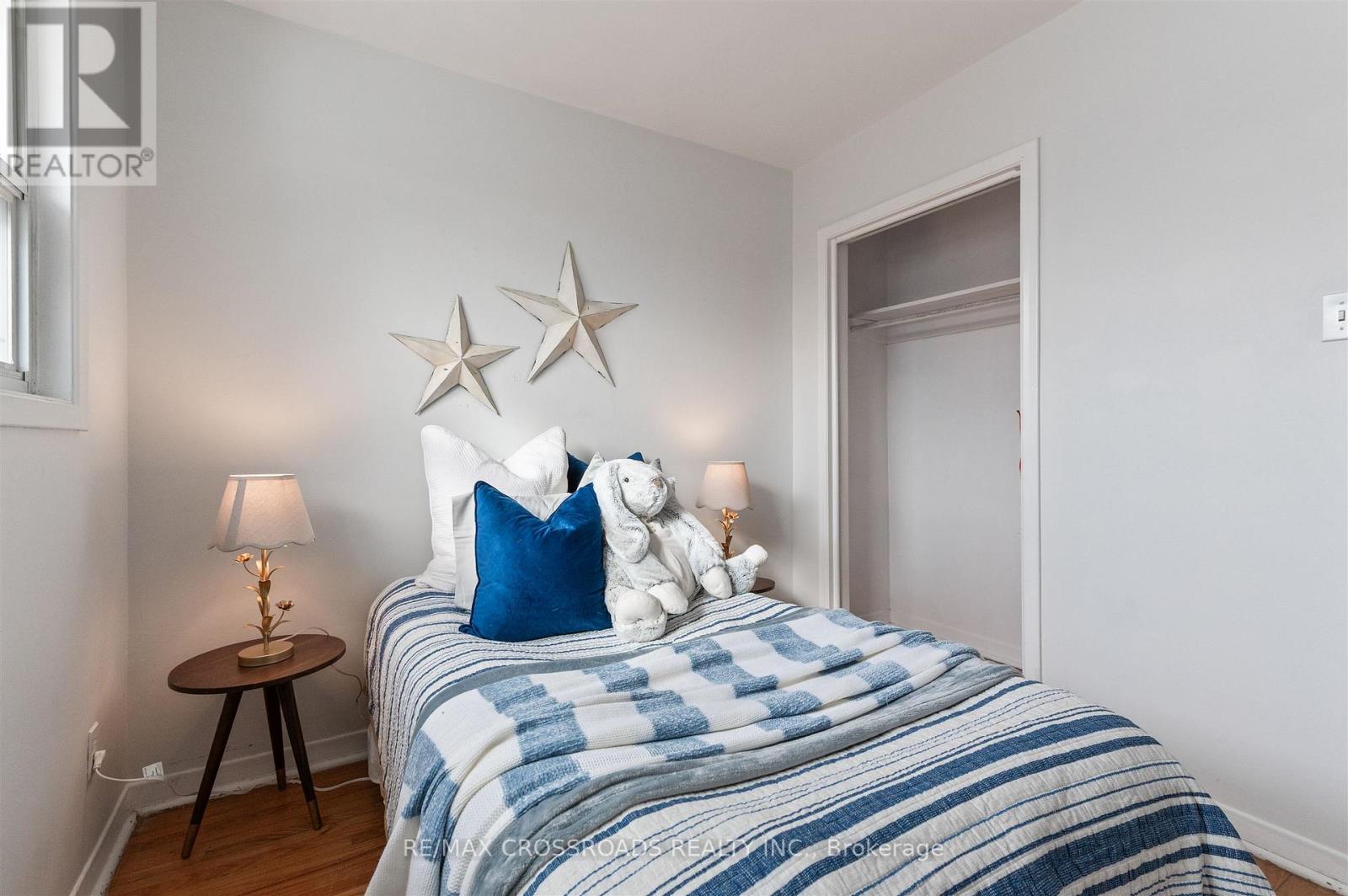 98 Willowridge Road, Toronto, Ontario  M9R 3Z4 - Photo 24 - W12788508