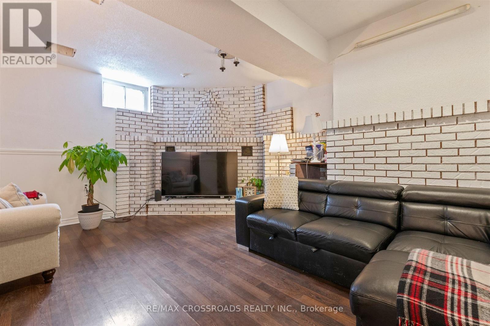 98 Willowridge Road, Toronto, Ontario  M9R 3Z4 - Photo 28 - W12788508