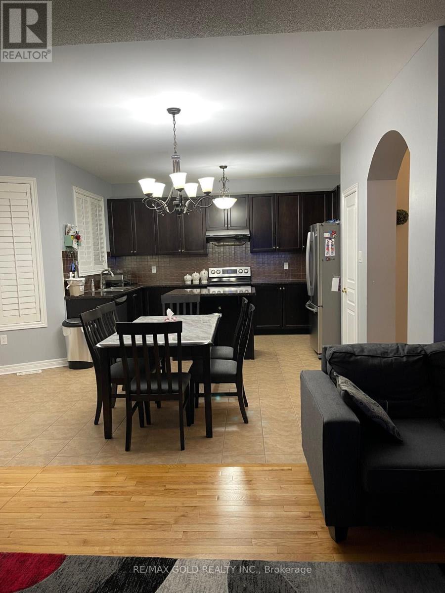 54 Covebank Crescent, Brampton, Ontario  L6P 2Y1 - Photo 20 - W12788512