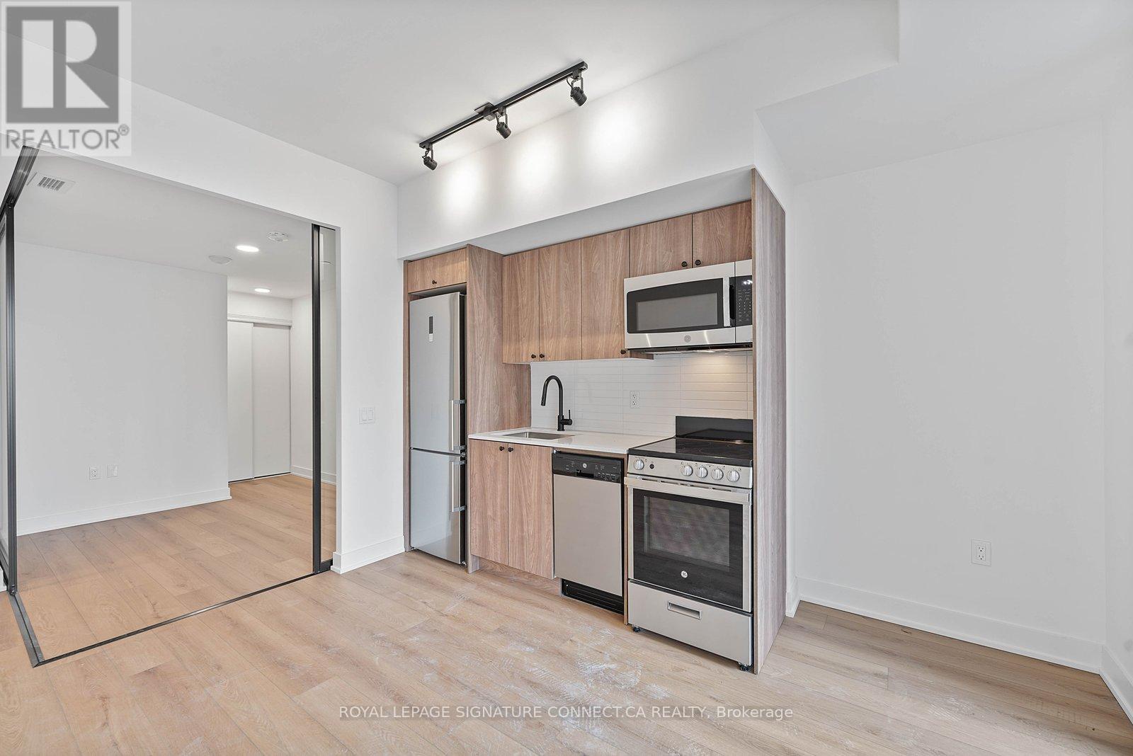 309 - 758 Dovercourt Road W, Toronto, Ontario  M6H 1L8 - Photo 6 - W12788518