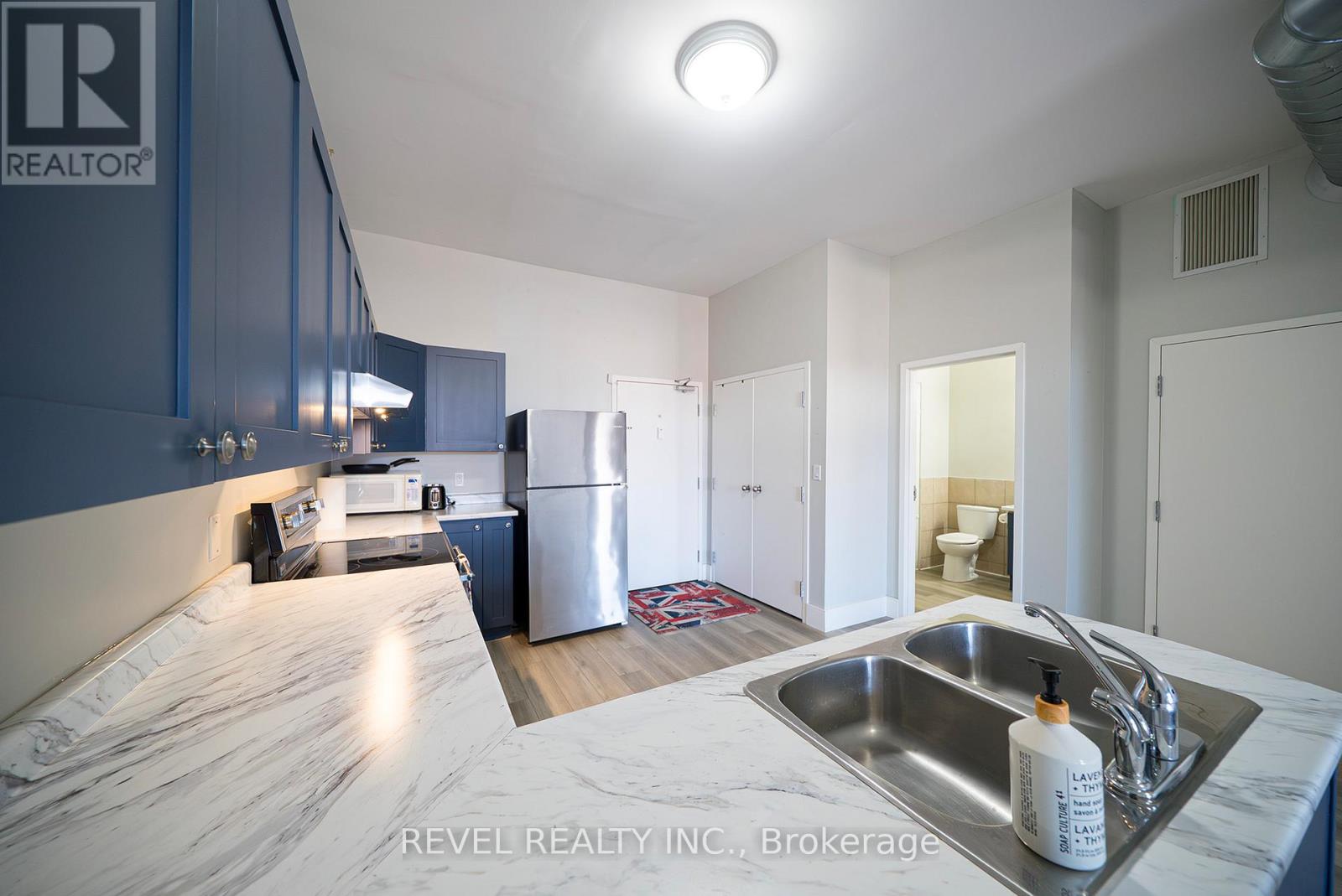 407 - 150 Colborne Street, Brantford, Ontario  N3R 7J4 - Photo 4 - X12788496