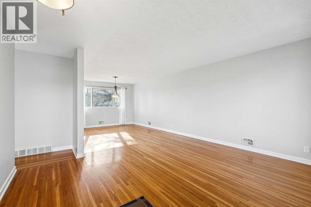 719 49 Avenue Sw, Calgary, Alberta  T2G 1G7 - Photo 4 - A2285408