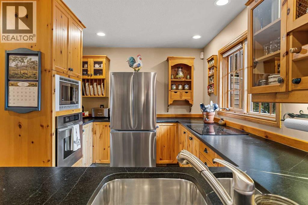 216 Bow River Drive, Harvie Heights, Alberta  T1W 2W2 - Photo 18 - A2286403