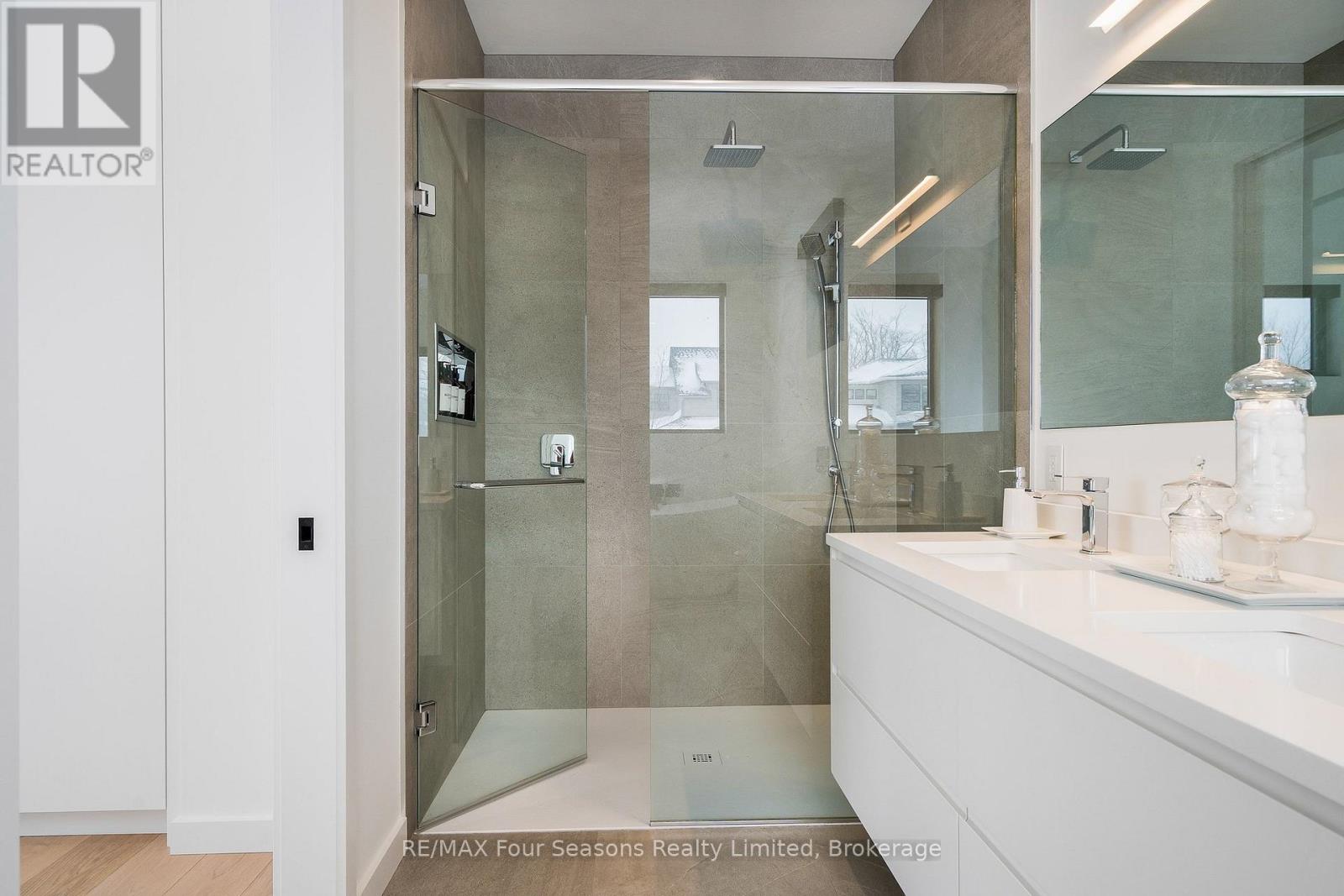 126 Courchevel Crescent, Blue Mountains, Ontario  L9Y 0Z8 - Photo 19 - X12788590