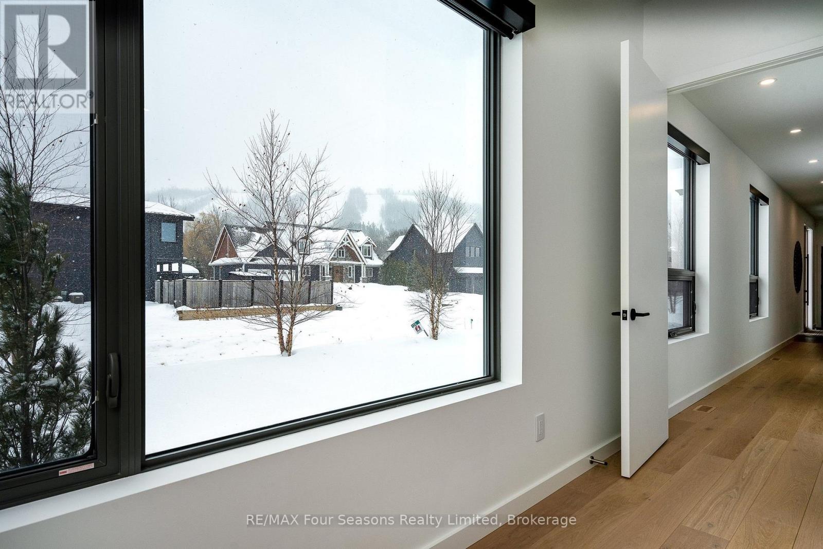 126 Courchevel Crescent, Blue Mountains, Ontario  L9Y 0Z8 - Photo 23 - X12788590