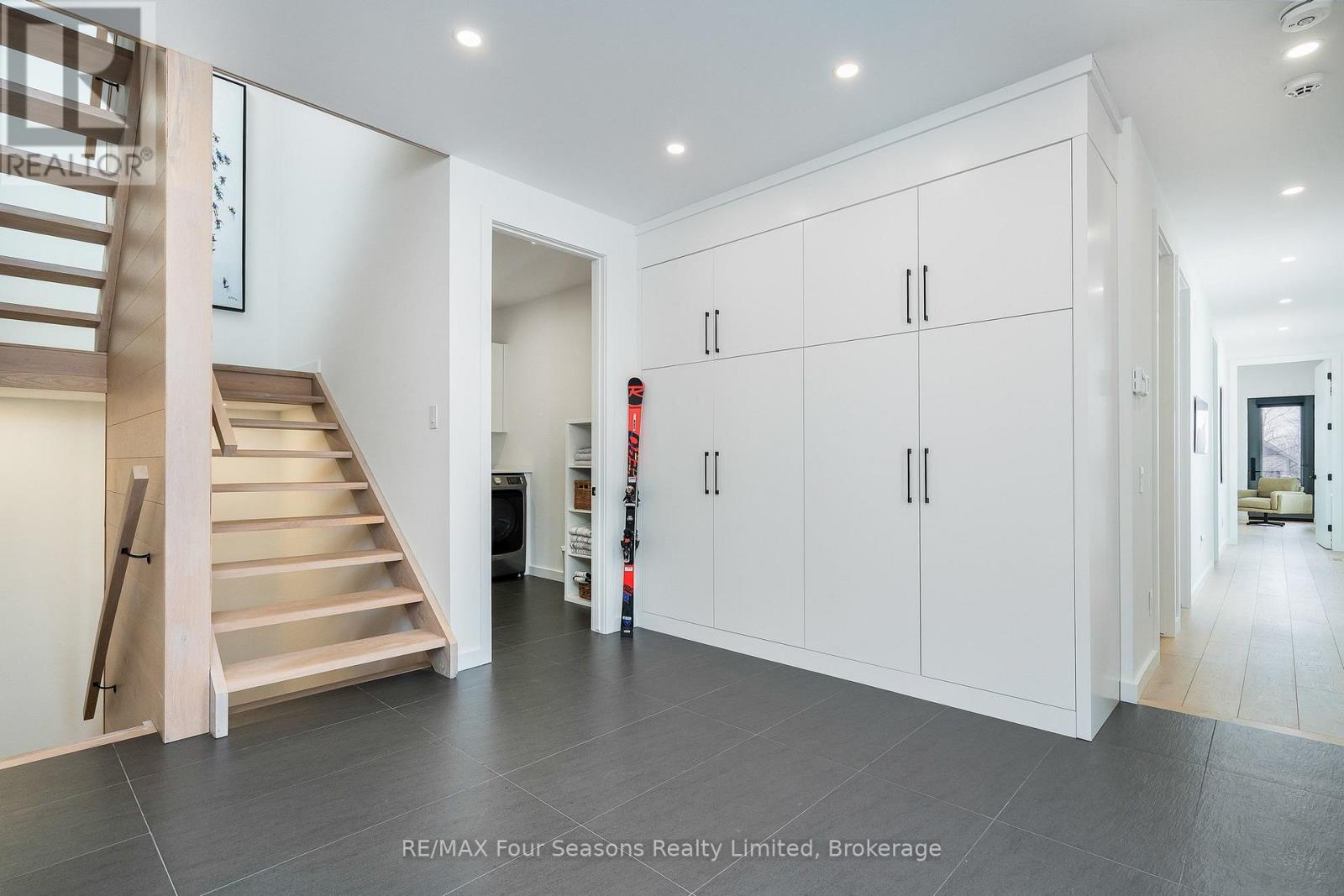 126 Courchevel Crescent, Blue Mountains, Ontario  L9Y 0Z8 - Photo 35 - X12788590