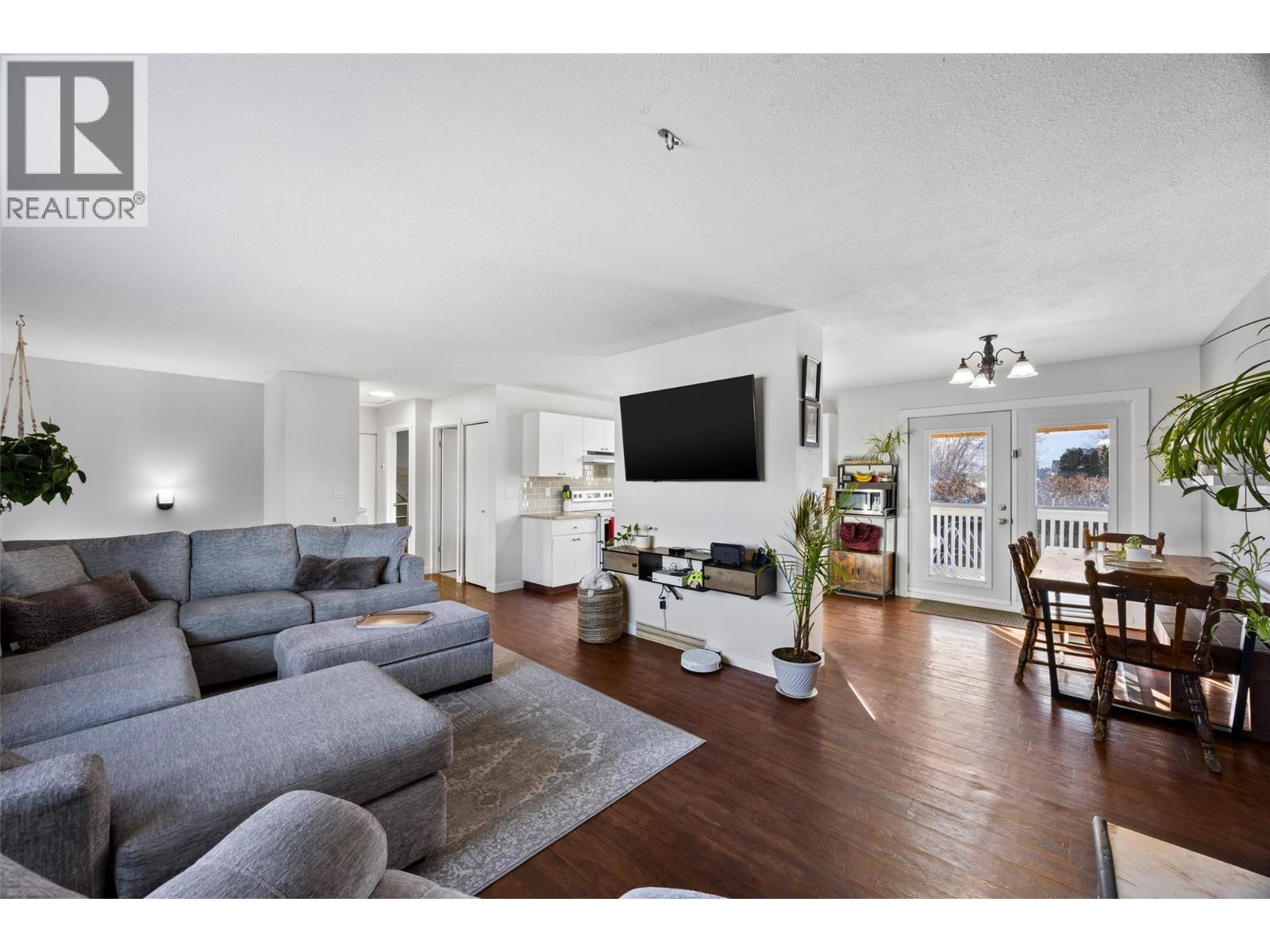 2087 Sunnycrest Avenue, Kamloops, British Columbia  V2B 4L9 - Photo 10 - 10374672