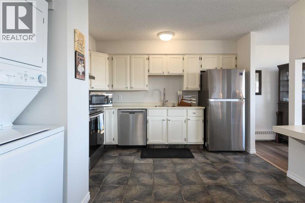 605, 80 Point Mckay Crescent Nw, Calgary, Alberta  T3B 0L9 - Photo 5 - A2284387