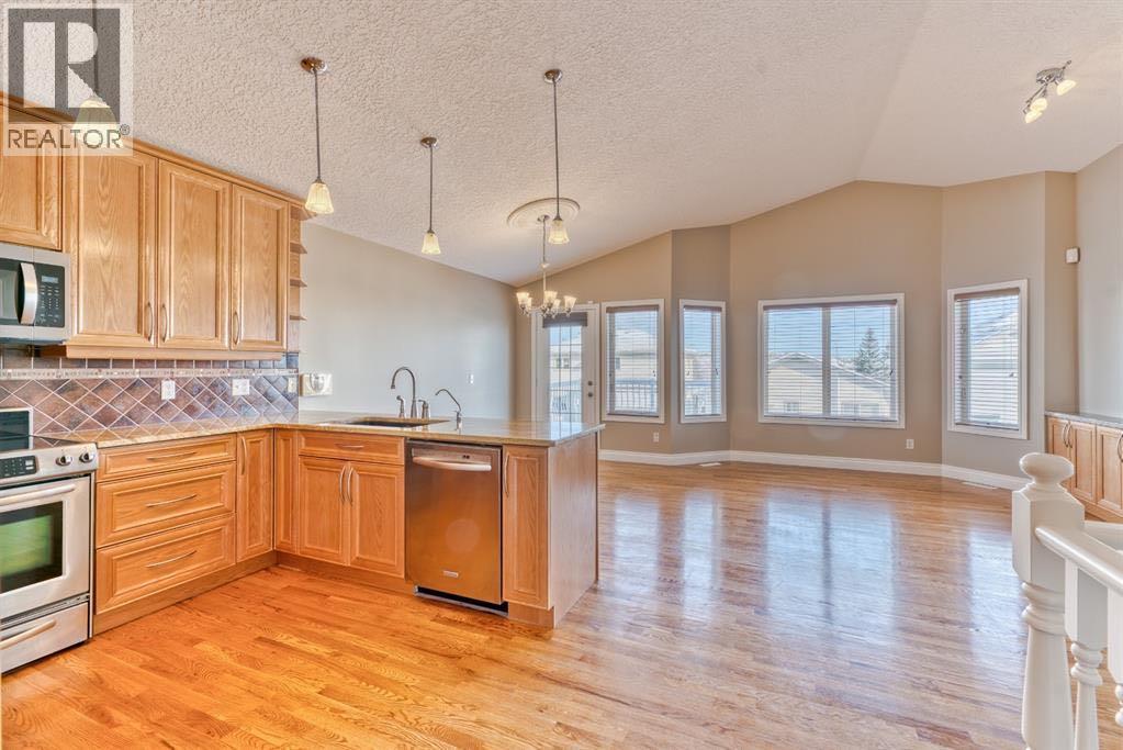 180 Hidden Vale Close Nw, Calgary, Alberta  T3A 5C7 - Photo 15 - A2285850