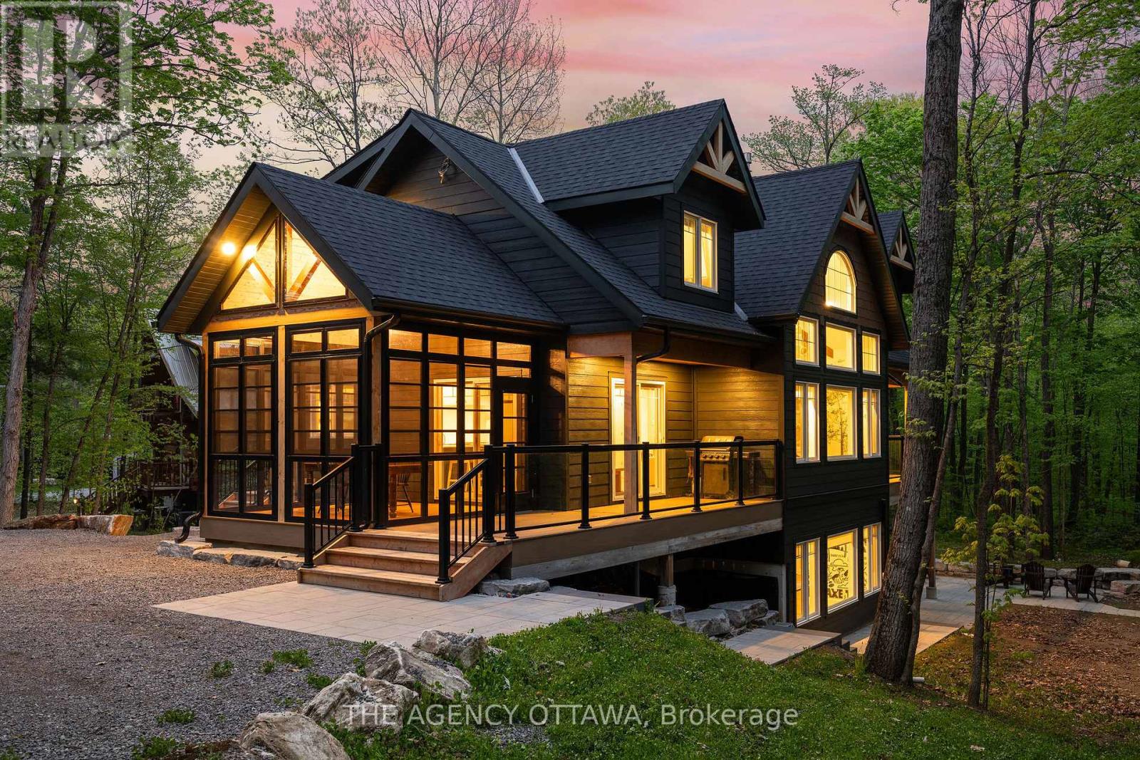 <h3>$1,300,000</h3><p>36 Crestview Drive, Greater Madawaska, Ontario</p>