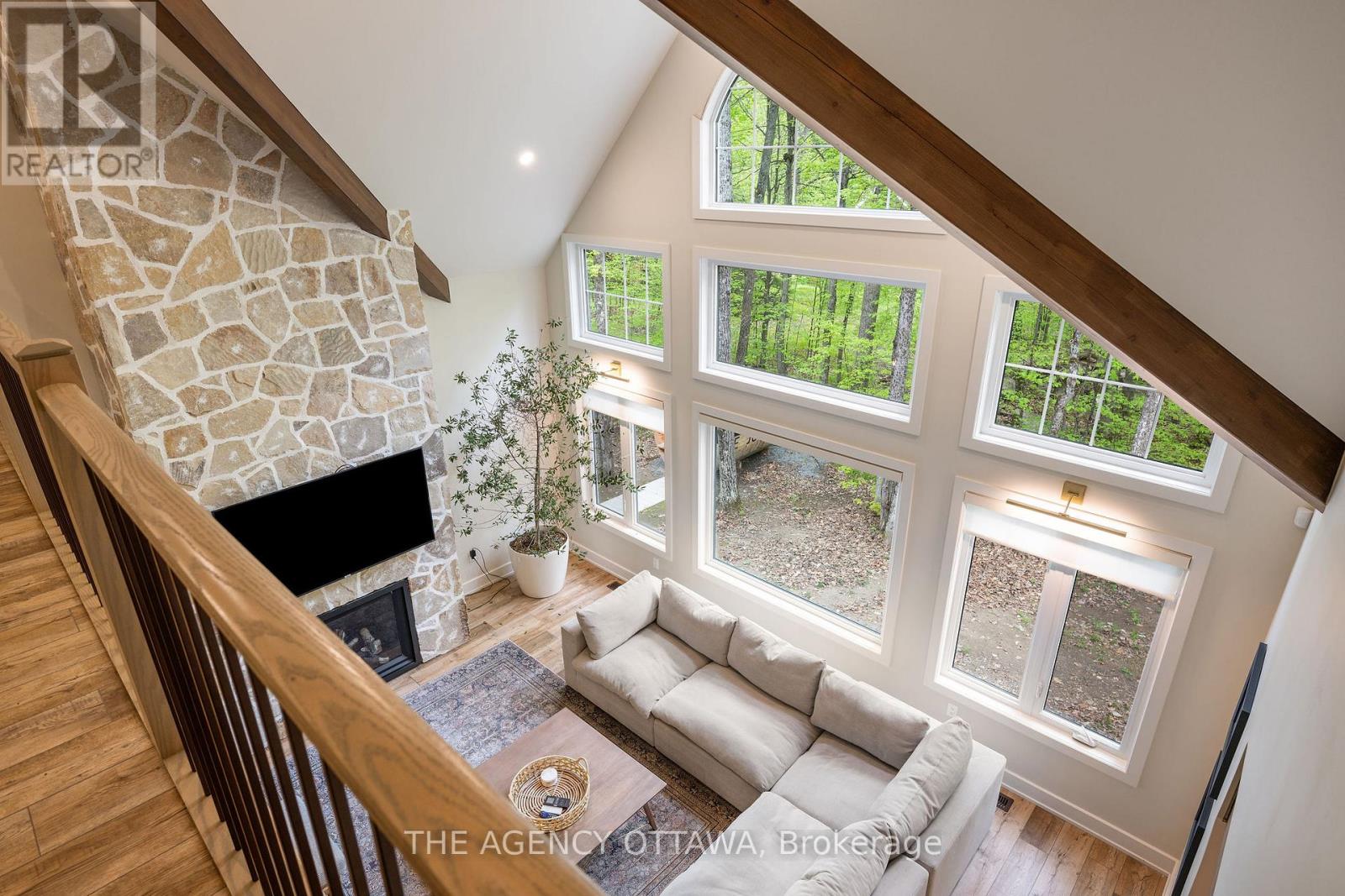 36 Crestview Drive, Greater Madawaska, Ontario  K0J 1H0 - Photo 15 - X12788536