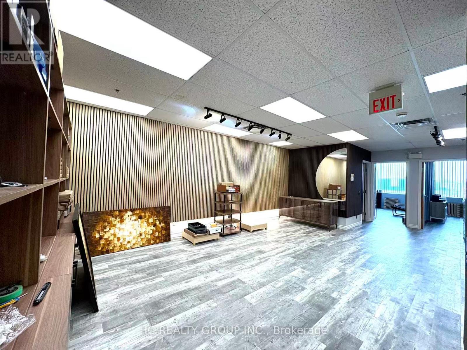 3b - 235 Industrial Parkway S, Aurora, Ontario  L4G 3V5 - Photo 2 - N12763812