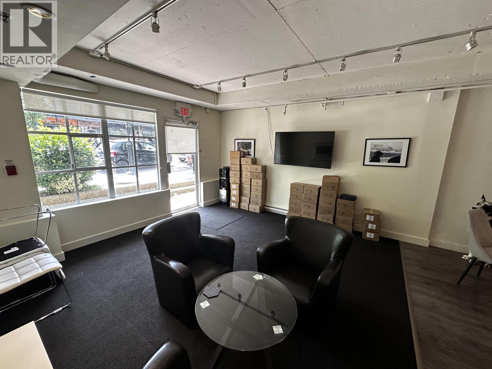 105c 4390 Gallant Avenue, North Vancouver, British Columbia  V7G 1L2 - Photo 4 - C8076195