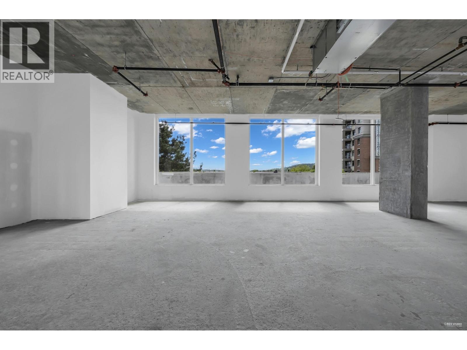 405 2992 Glen Drive, Coquitlam, British Columbia  V3B 0V2 - Photo 3 - C8076197