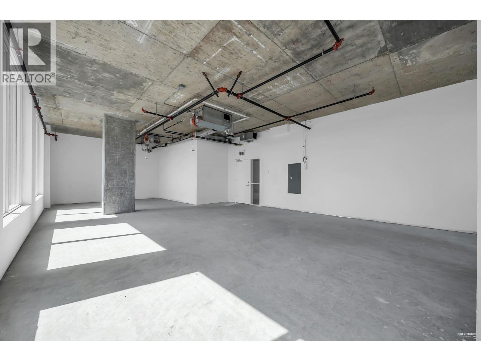 405 2992 Glen Drive, Coquitlam, British Columbia  V3B 0V2 - Photo 5 - C8076197