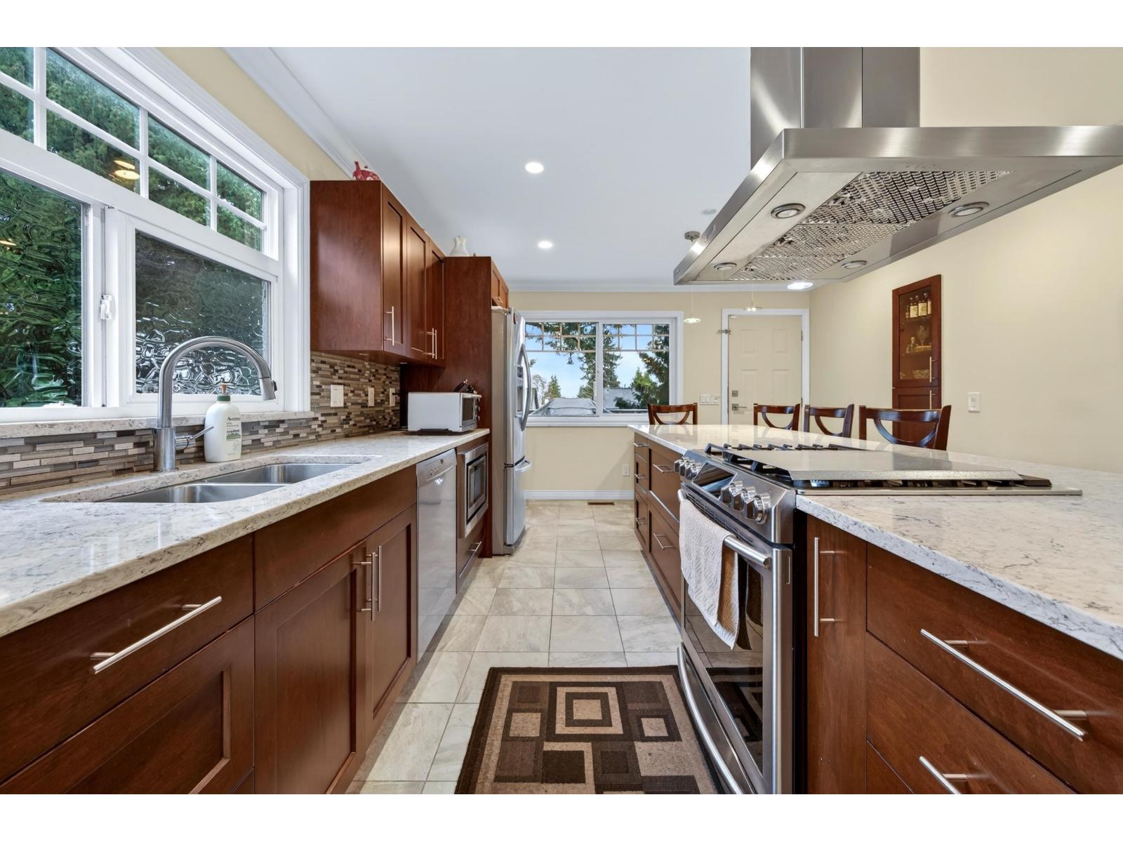 10014 156 Street, Surrey, British Columbia  V3R 4L5 - Photo 7 - R3089872