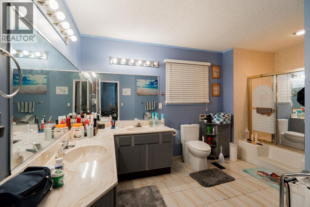 2525 Norcrest Court, Burnaby, British Columbia  V3J 1C7 - Photo 4 - R3074793