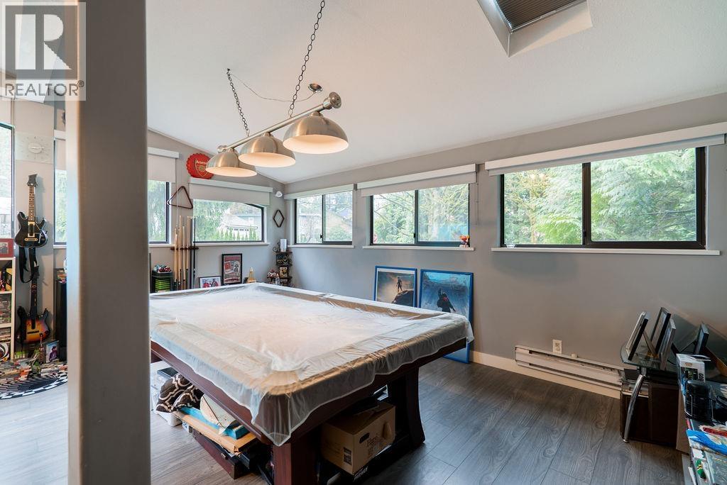 2525 Norcrest Court, Burnaby, British Columbia  V3J 1C7 - Photo 9 - R3074793