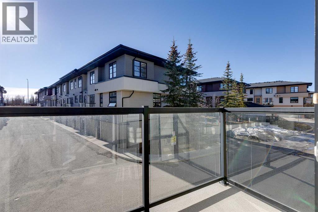 47 Aspen Hills Green Sw, Calgary, Alberta  T3H 0R7 - Photo 6 - A2283509